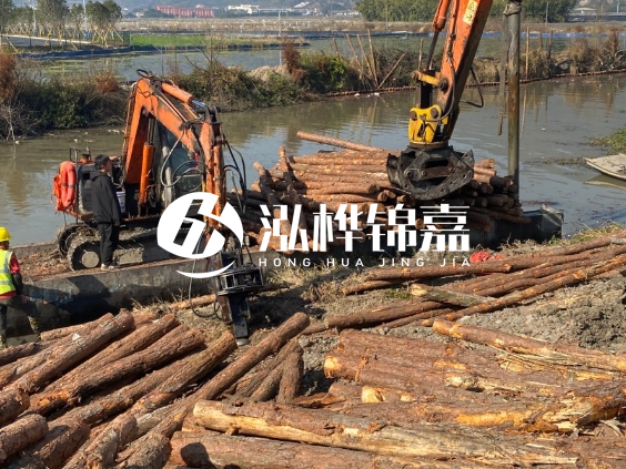湖南松木樁批發(fā)廠家-5米松木樁批發(fā)1000根有優(yōu)惠嗎？