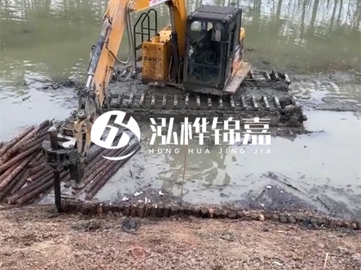 河道木材松木樁怎么選？河道工程用什么規(guī)格松木樁？